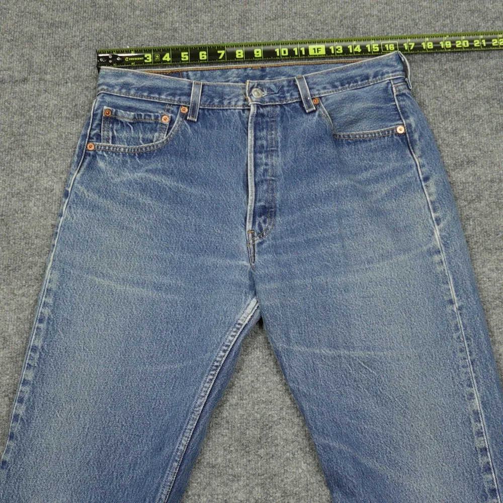 Vintage Levi's 501 Jeans Mens 33x36 Blue Straight Leg Button Fly Denim Classic